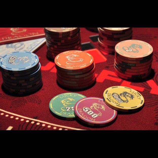 Phỉnh poker Lucky Dragon